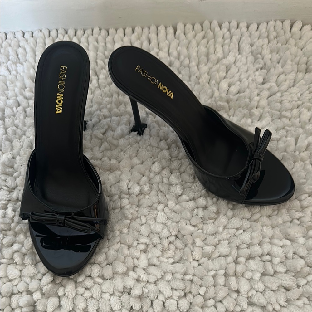 Fashion Nova Glossy Black Heels